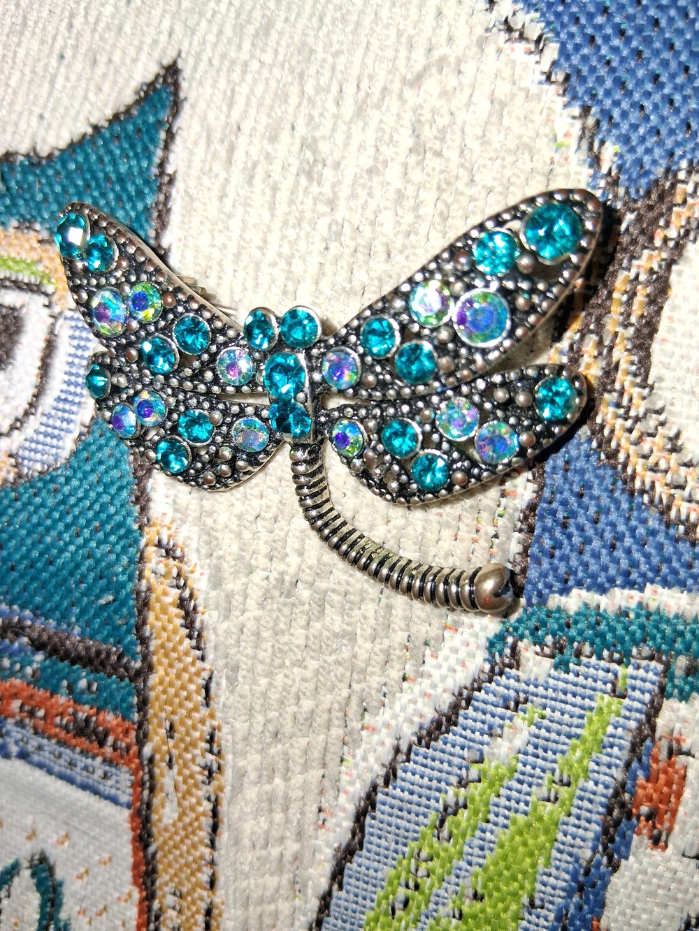 Silver Tone Decorative Brooch Pin - Silver